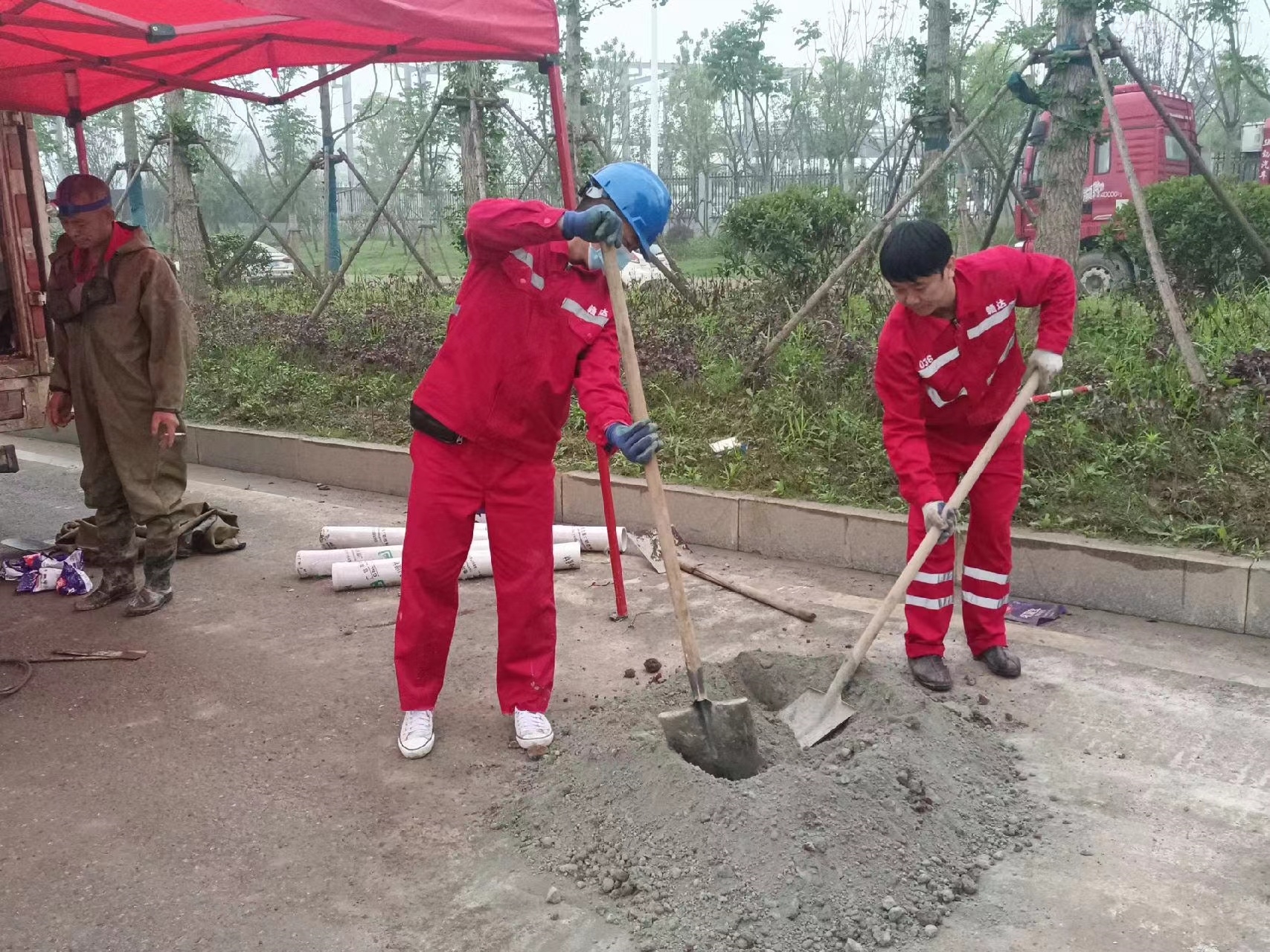 武冈管道疏通哪家好】及时进行市政管道清淤